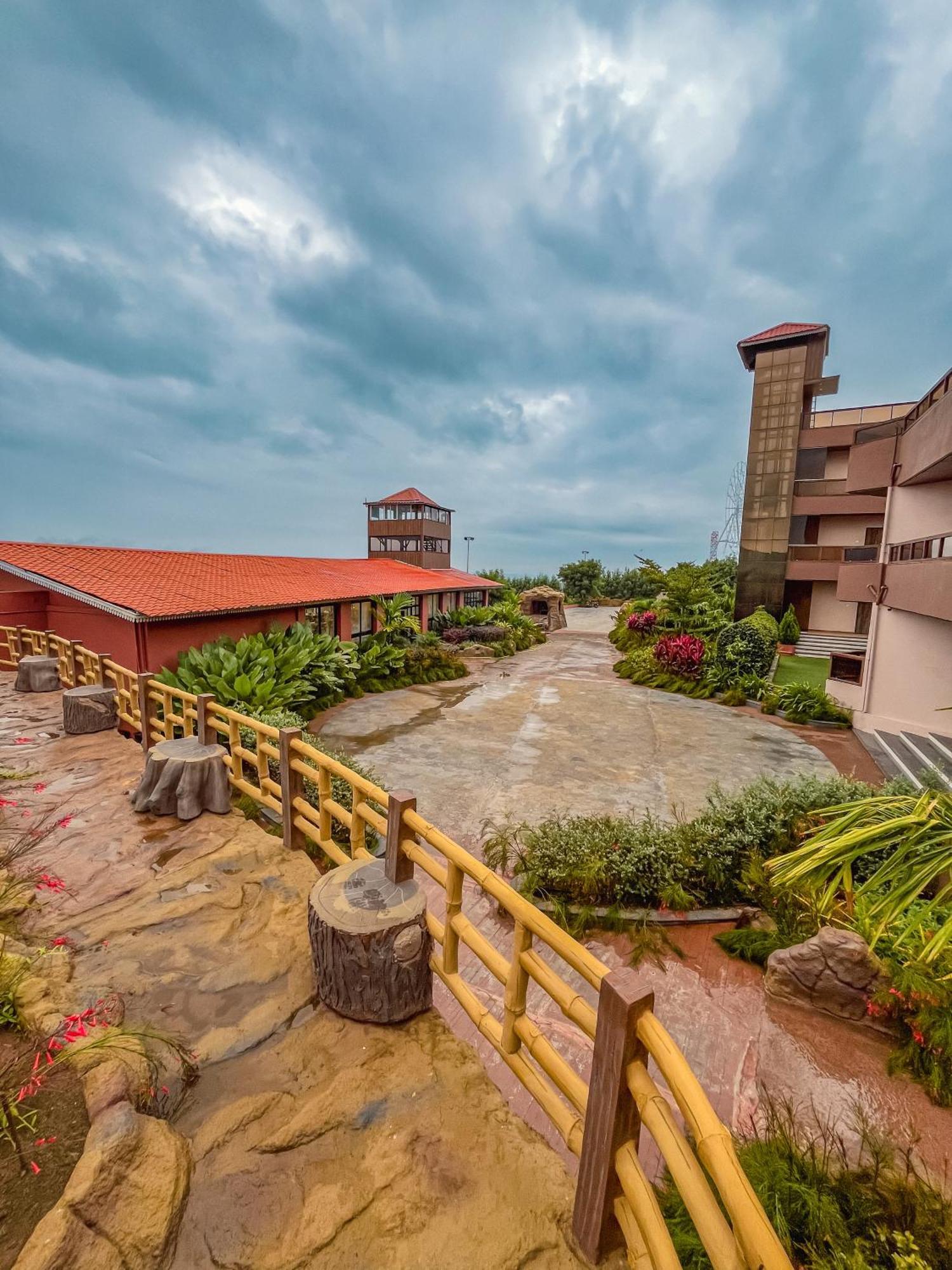 Regenta Bharti Amusement & Adventure Resort Pune, Urulikanchan Uruli Kanchan Екстер'єр фото